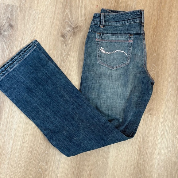 Santana Jeans Women’s Bootcut Denim Jeans Size 28 (Waist 31) Medium Wash Stretch - Picture 2 of 5